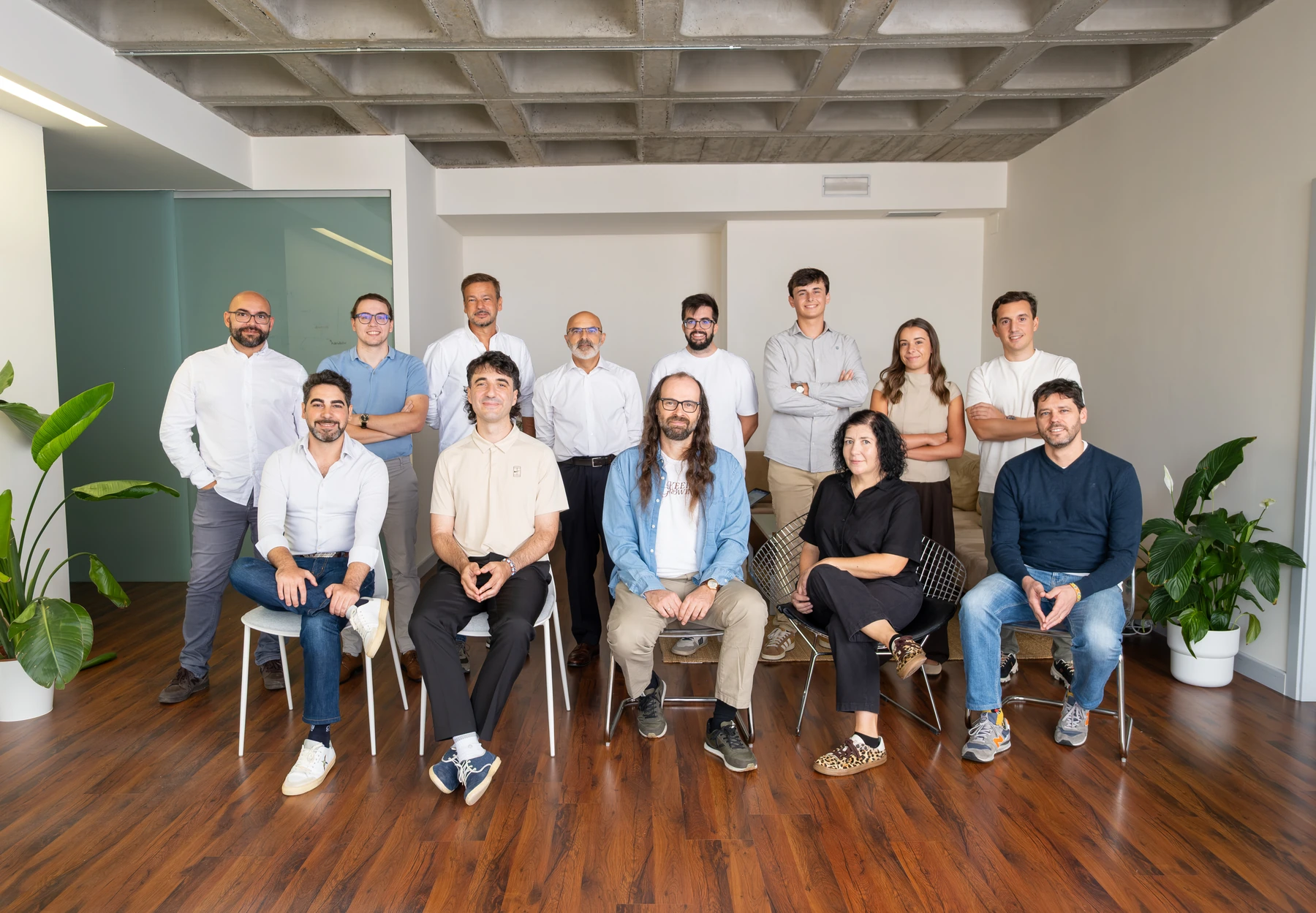 El equipo de Lessthan3